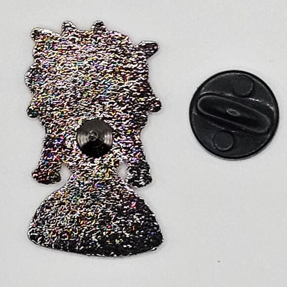 Frida Kahlo Enamel Hat Lapel Pin Floral Headress Mexico Art - Picture 2 of 4